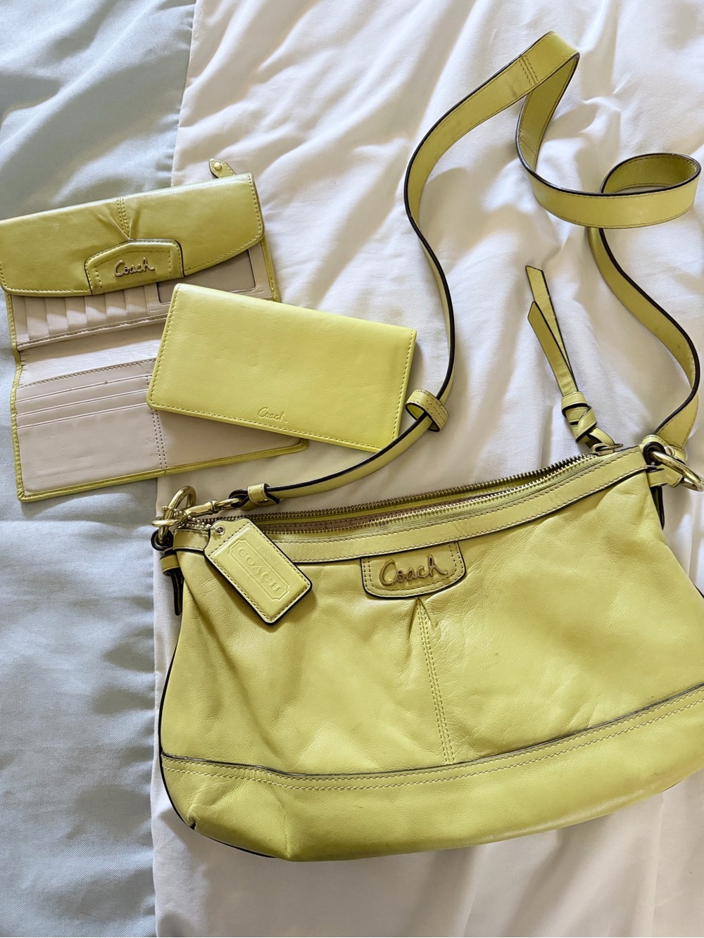 Coach F19729 Leather Shoulder Bag + Matching Wallet Set Chartreuse Lime Green